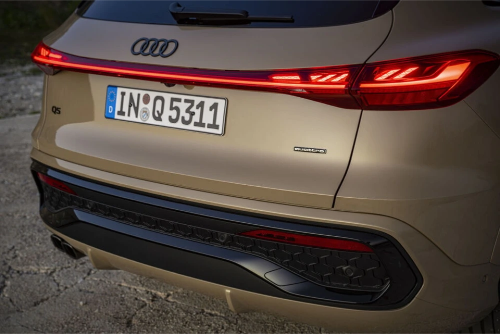 oparcie w audi q5, wyświetlacz przezierny