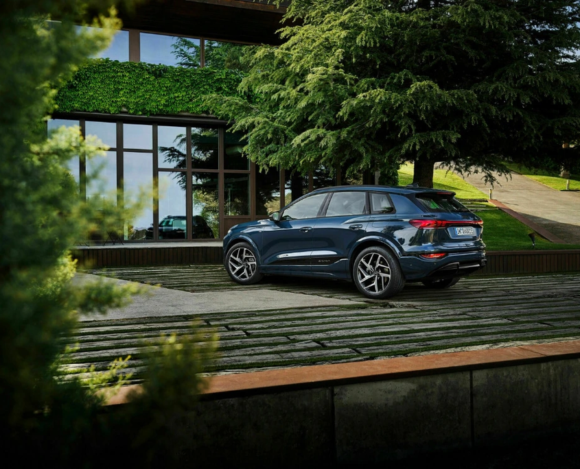tył pojazdu Audi A6 e-tron