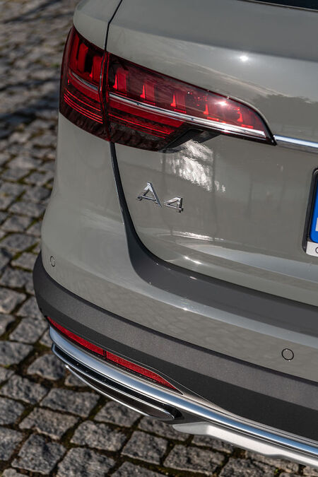 audi a4 allroad quattro z tyłu