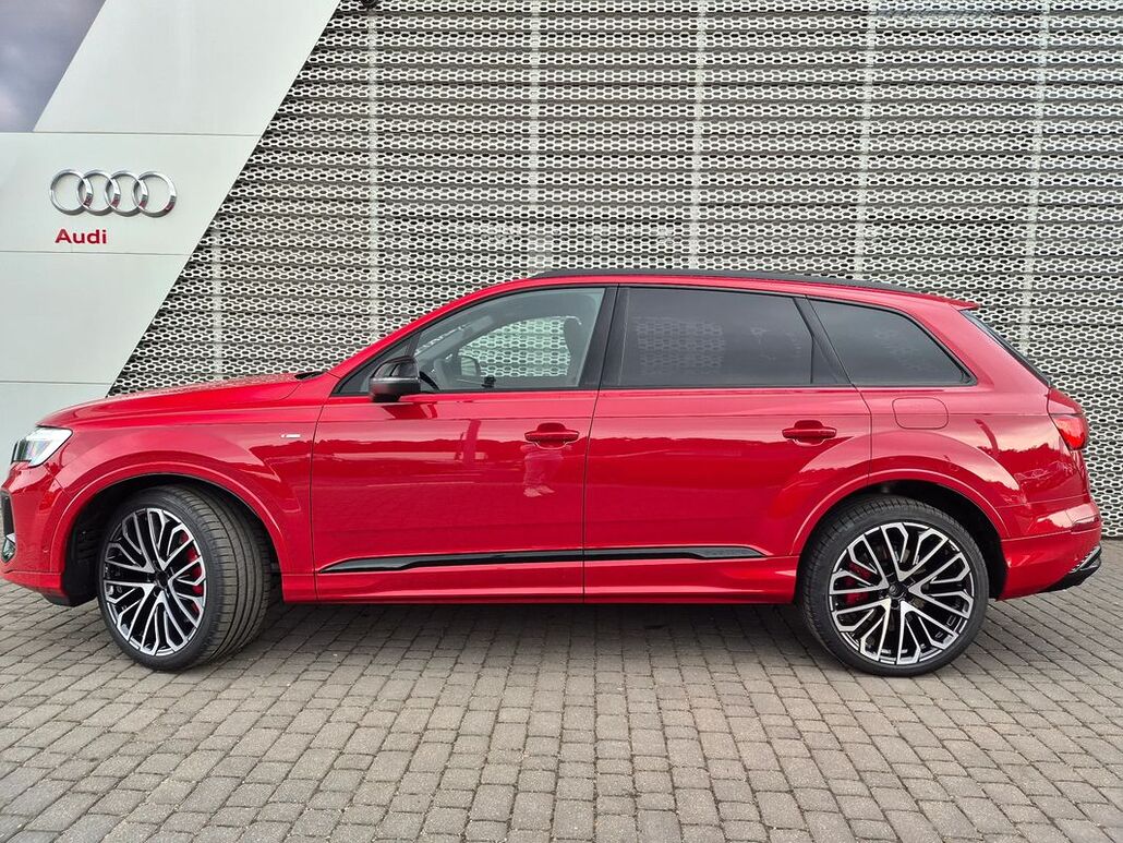 AUDI Q7 TFSI E PHEV 290 kW Quattro S-Line Tiptr