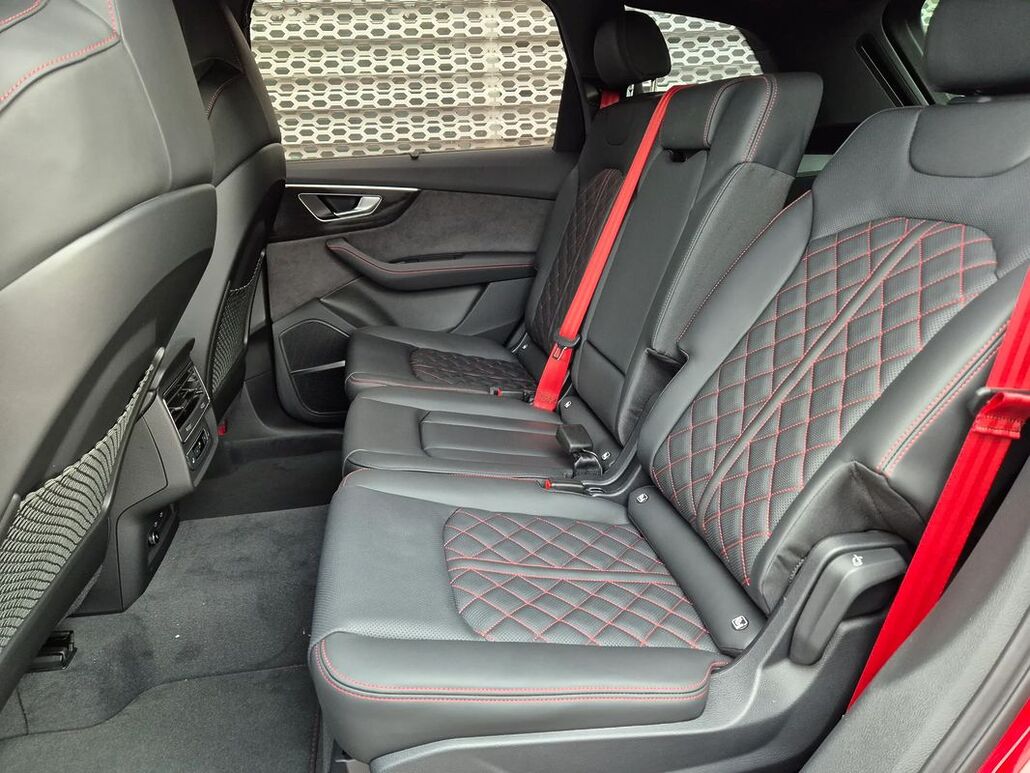 AUDI Q7 TFSI E PHEV 290 kW Quattro S-Line Tiptr
