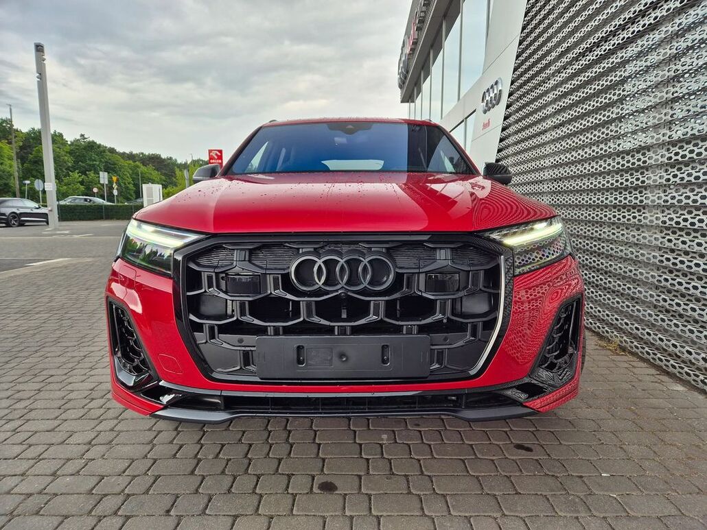 AUDI Q7 TFSI E PHEV 290 kW Quattro S-Line Tiptr