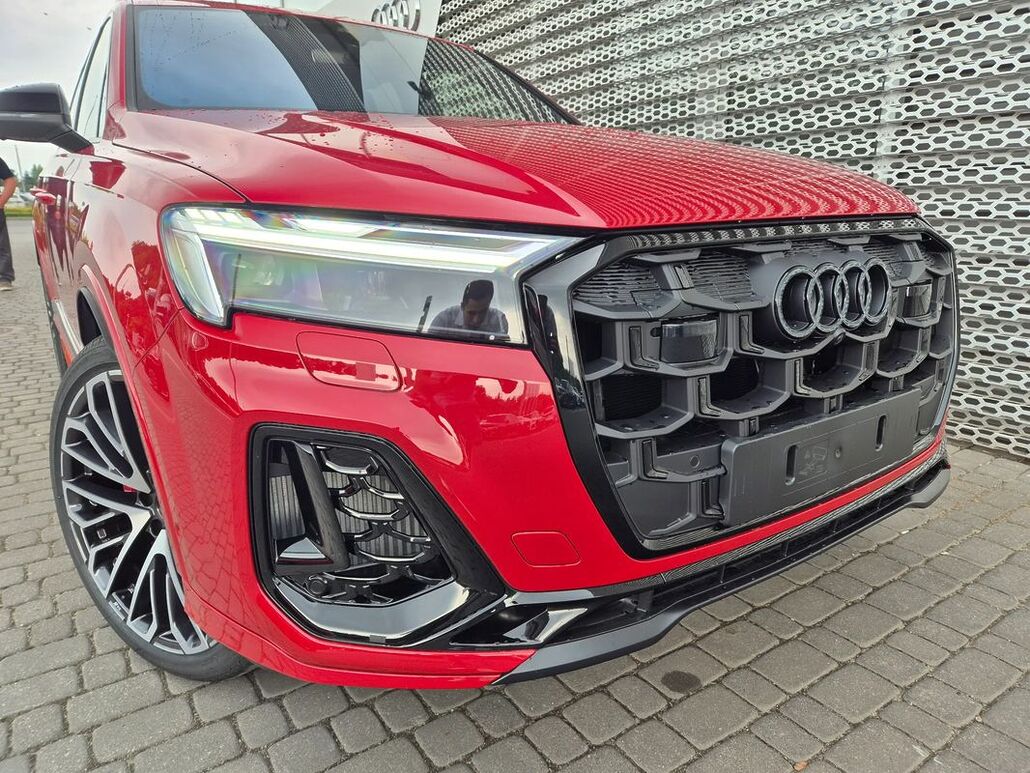 AUDI Q7 TFSI E PHEV 290 kW Quattro S-Line Tiptr