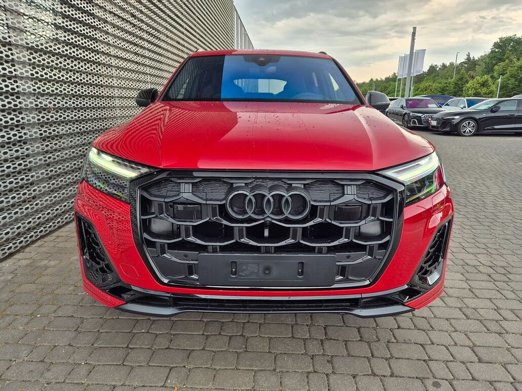 AUDI Q7 TFSI E PHEV 290 kW Quattro S-Line Tiptr