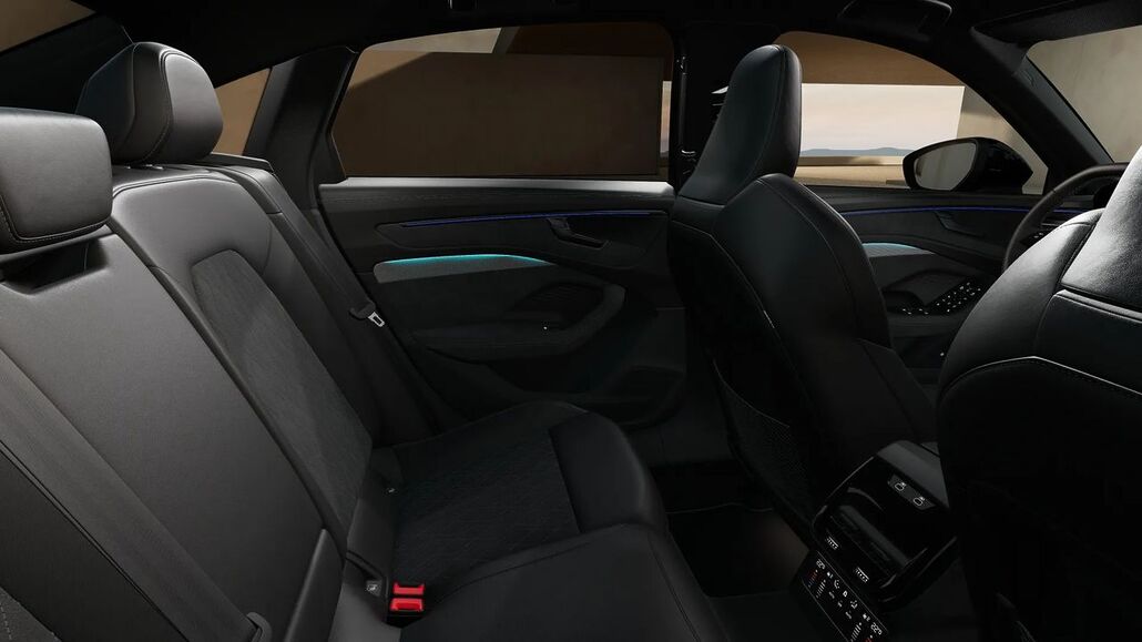 AUDI A6-LIMOUSINE E Hybrid Quattro S Tronic