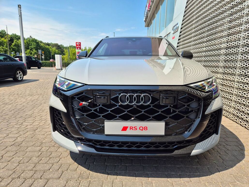 AUDI RS-Q8 Rsq8 TFSI Quattro Tiptronic Performance