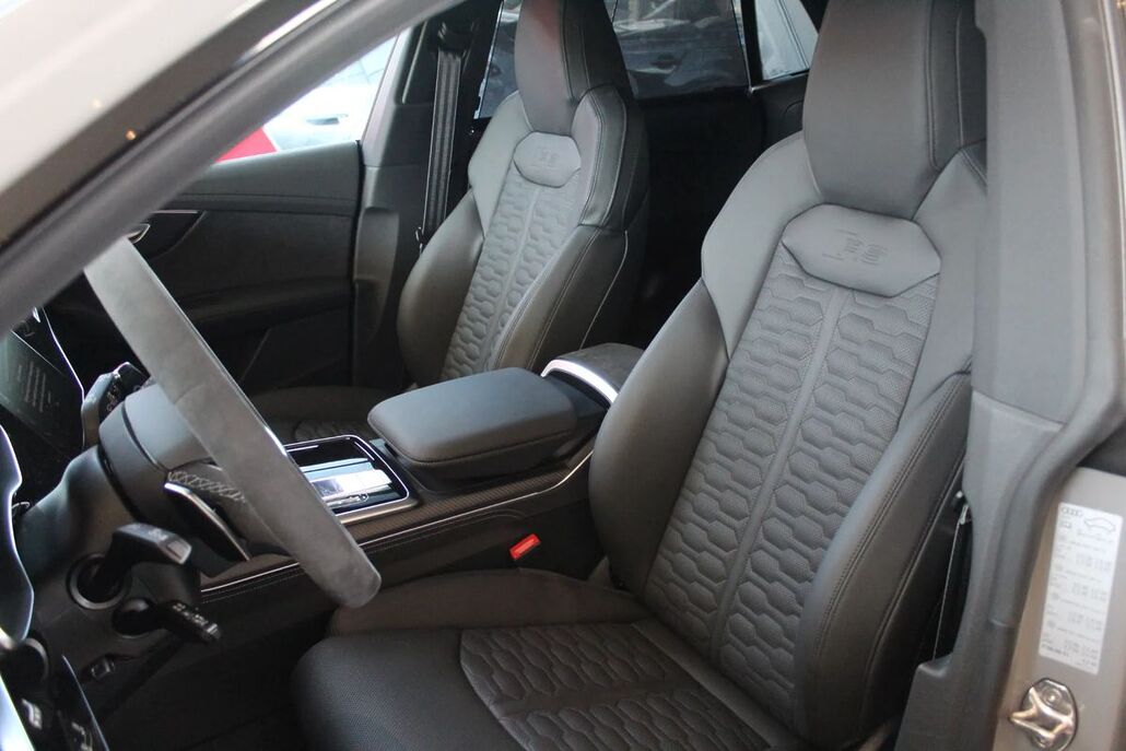 AUDI RS-Q8 Rsq8 TFSI Quattro Tiptronic Performance
