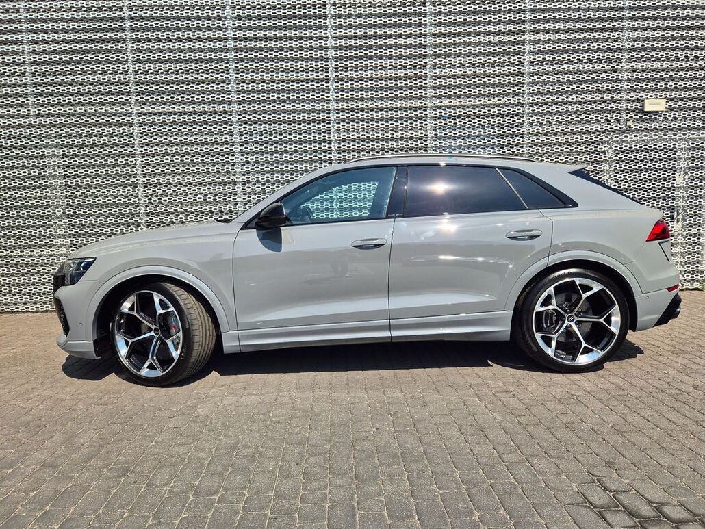 AUDI RS-Q8 Rsq8 TFSI Quattro Tiptronic Performance