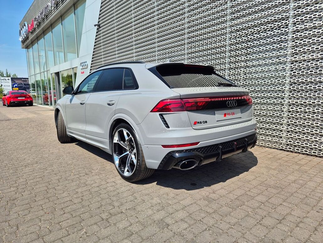 AUDI RS-Q8 Rsq8 TFSI Quattro Tiptronic Performance