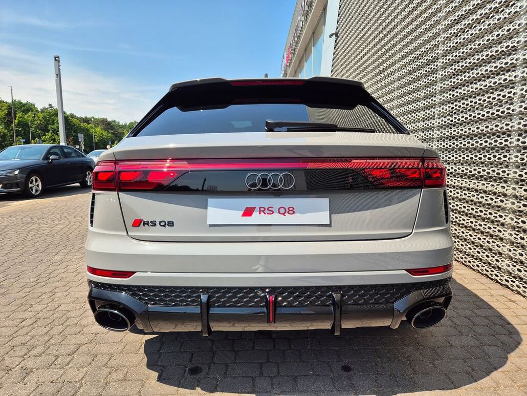 AUDI RS-Q8 Rsq8 TFSI Quattro Tiptronic Performance