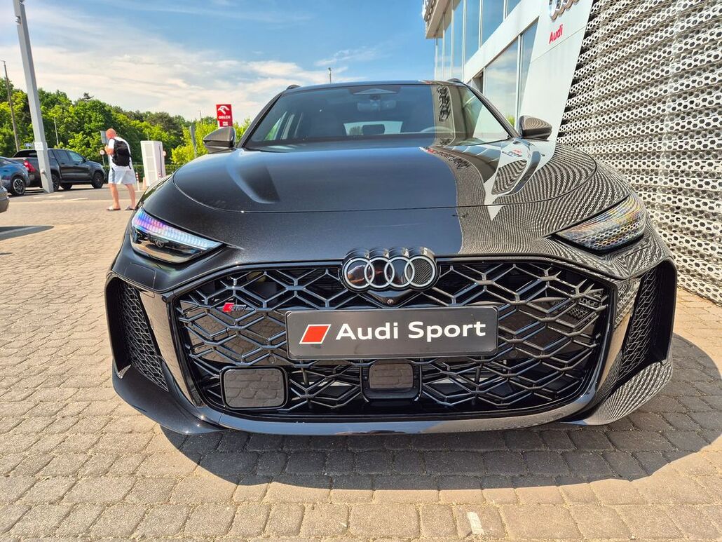 AUDI RS5-AVANT