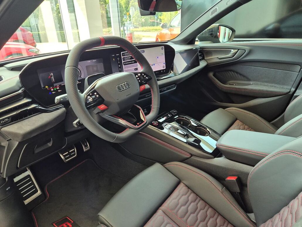 AUDI RS5-AVANT