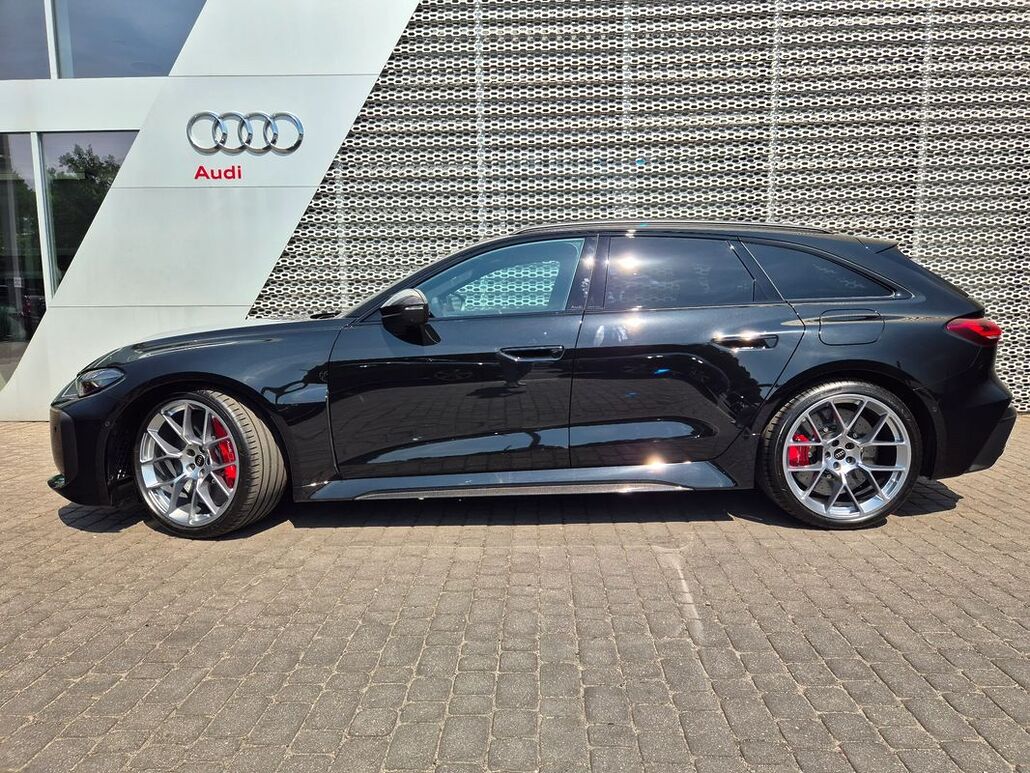 AUDI RS5-AVANT