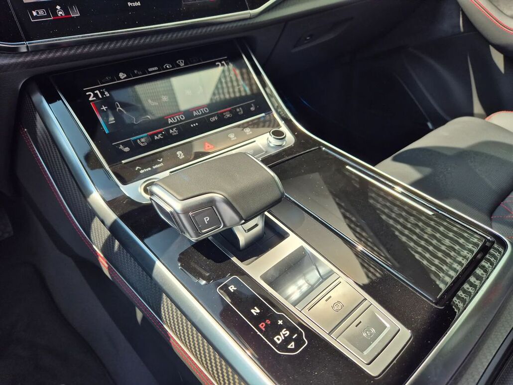 AUDI Q7 TFSI E PHEV 360 kW Quattro S-Line Tiptr