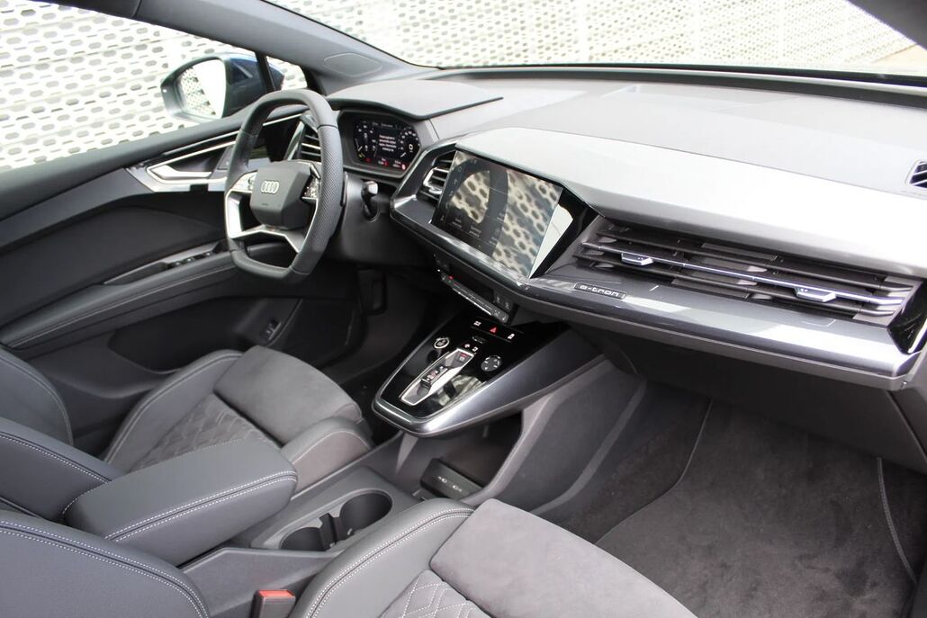 AUDI Q4-SPORTBACK E Tron 40.77kwh Advanced