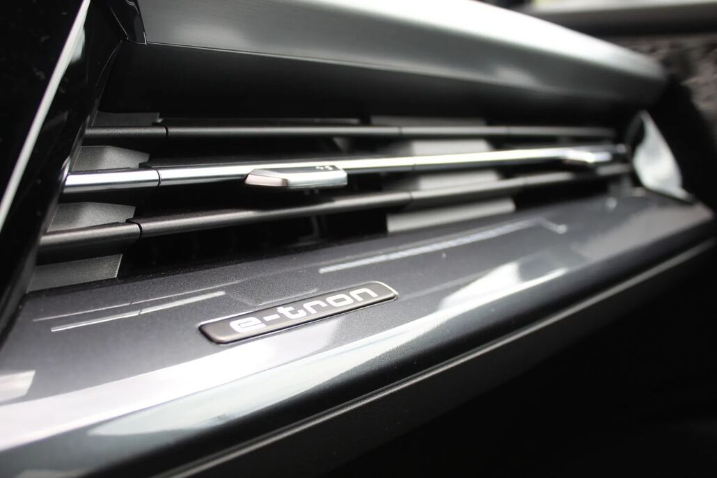 AUDI Q4-SPORTBACK E Tron 40.77kwh Advanced