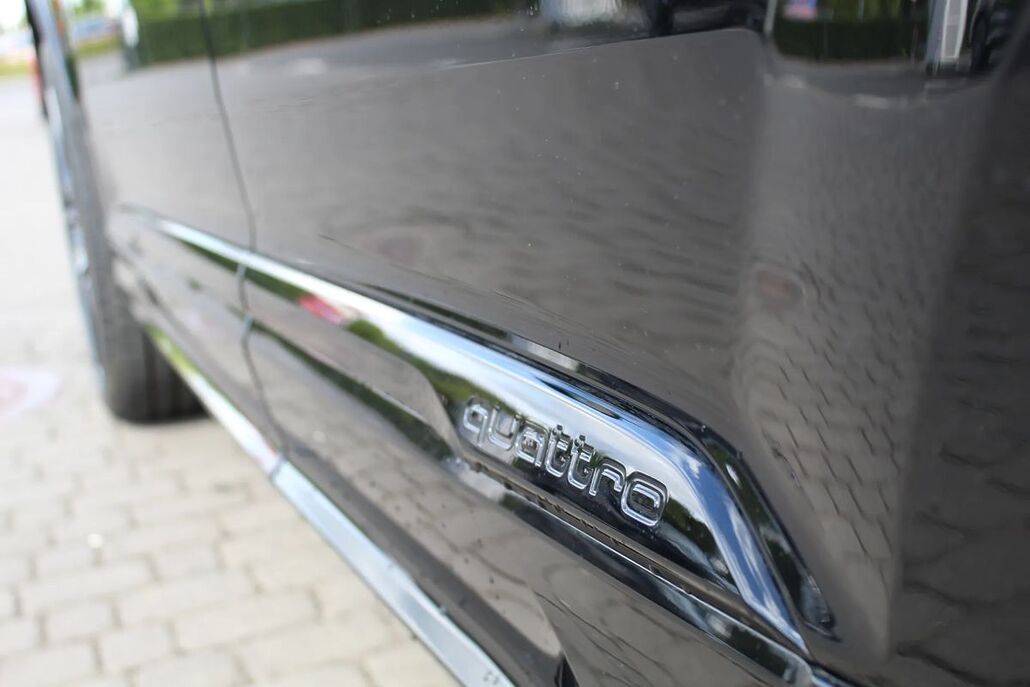 AUDI Q7 TDI MHEV 210 kW Quattro S-Line Tiptr