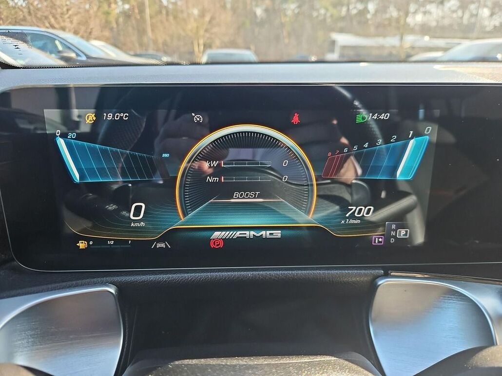 MERCEDES-BENZ GLB AMG 35.4 Matic