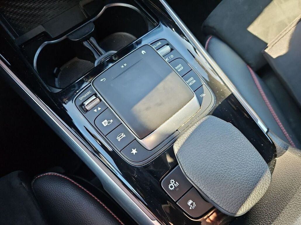 MERCEDES-BENZ GLB AMG 35.4 Matic