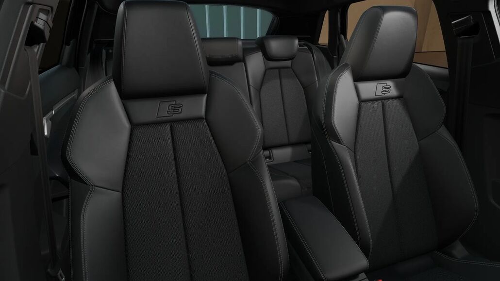 AUDI S3-SPORTBACK TFSI Quattro S Tronic