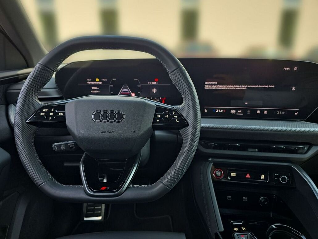 AUDI Q5-SPORTBACK Ack TFSI 150 kW S Tronic Edition One Mythosschwarz