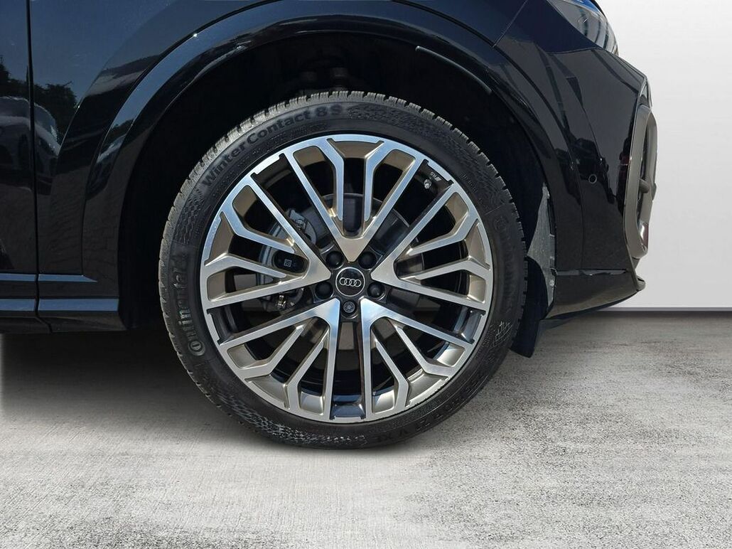AUDI Q5-SPORTBACK Ack TFSI 150 kW S Tronic Edition One Mythosschwarz