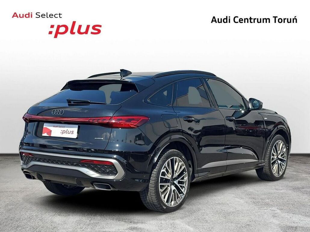 AUDI Q5-SPORTBACK Ack TFSI 150 kW S Tronic Edition One Mythosschwarz