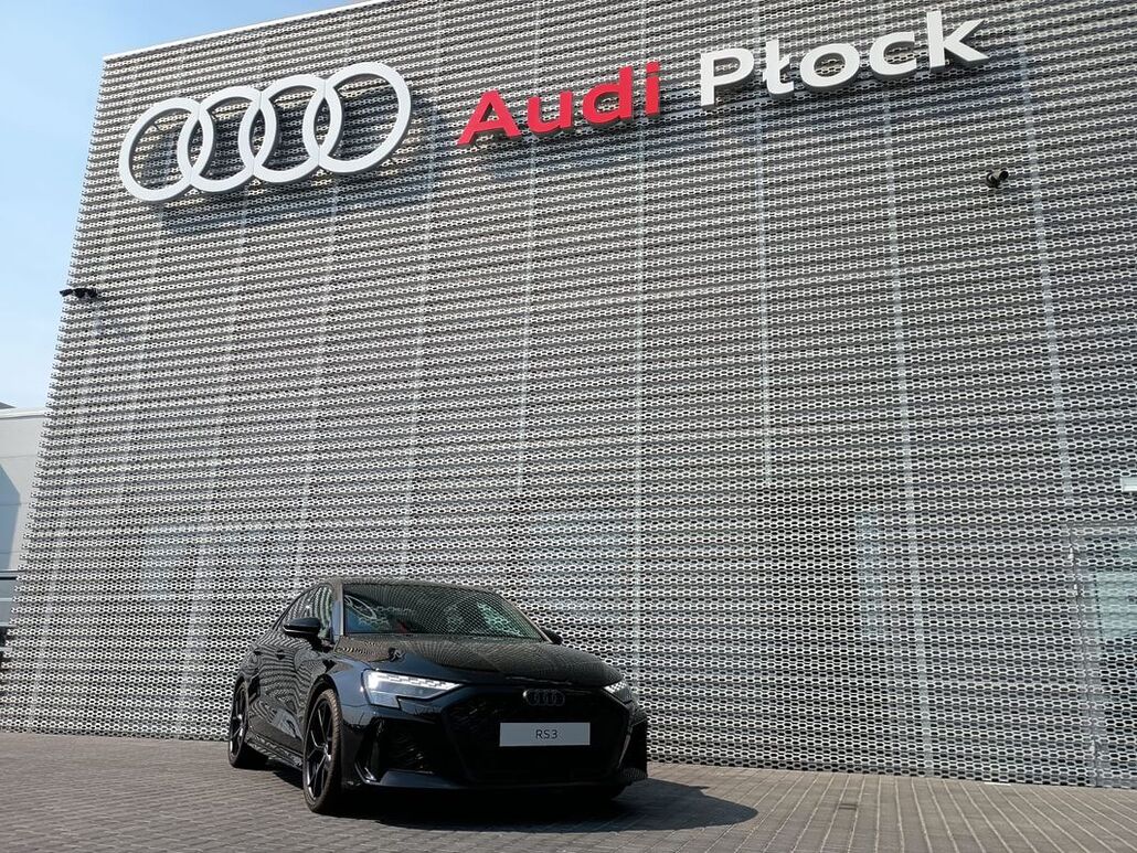 AUDI RS3-LIMOUSINE