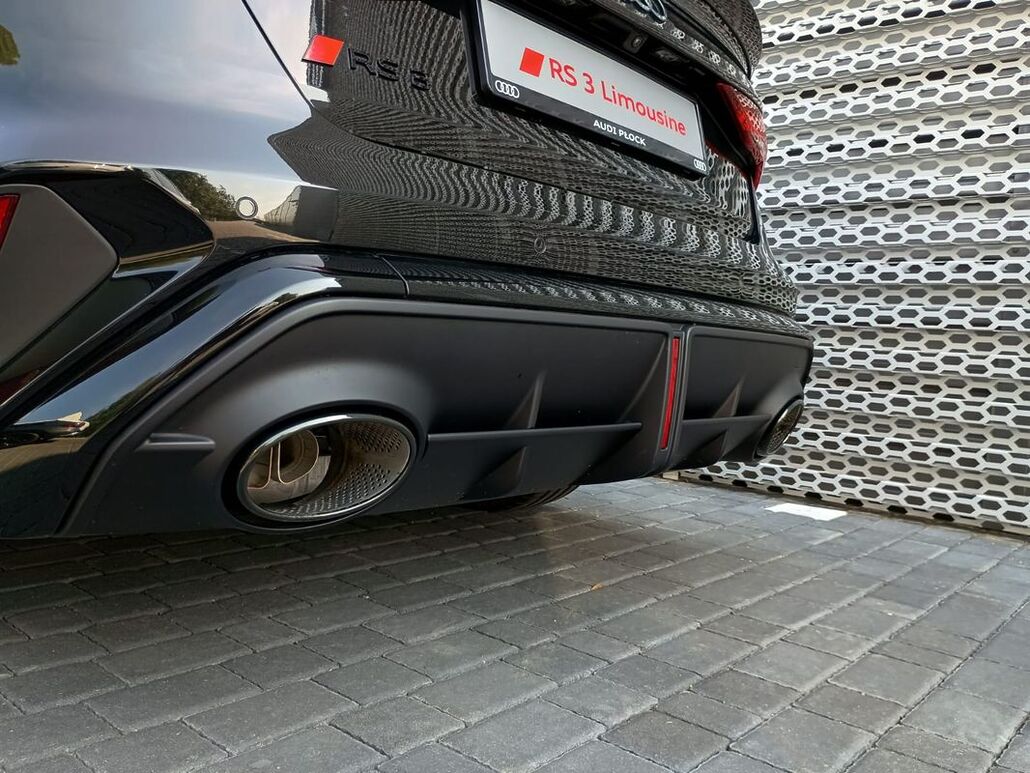 AUDI RS3-LIMOUSINE