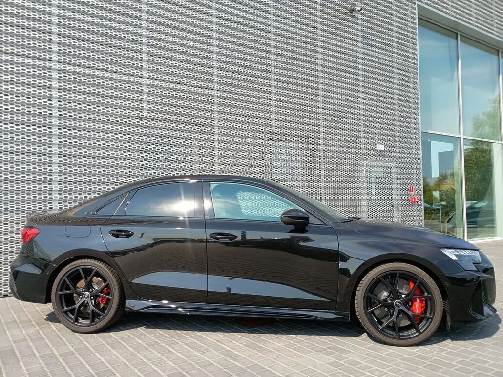 AUDI RS3-LIMOUSINE