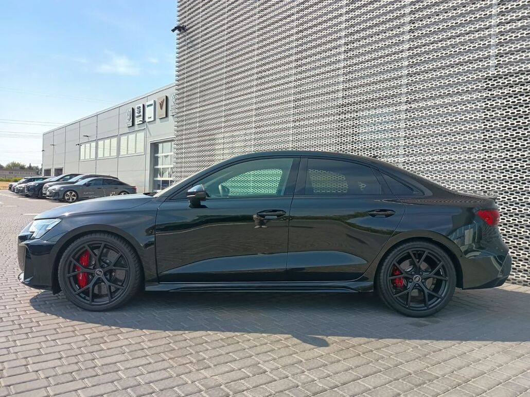 AUDI RS3-LIMOUSINE