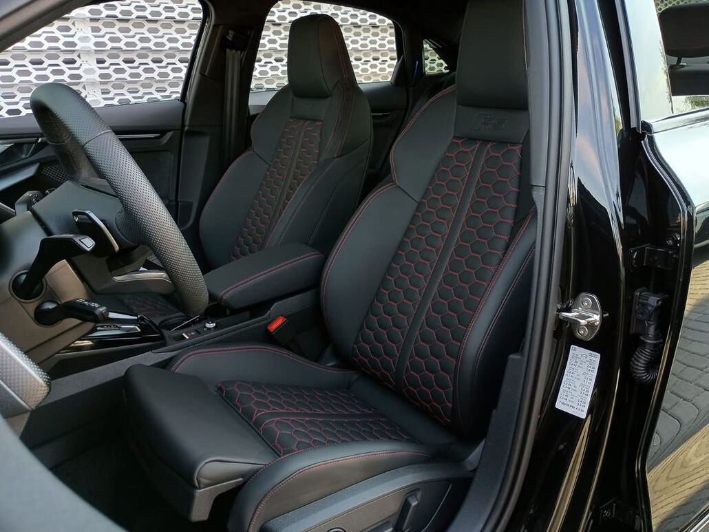 AUDI RS3-LIMOUSINE
