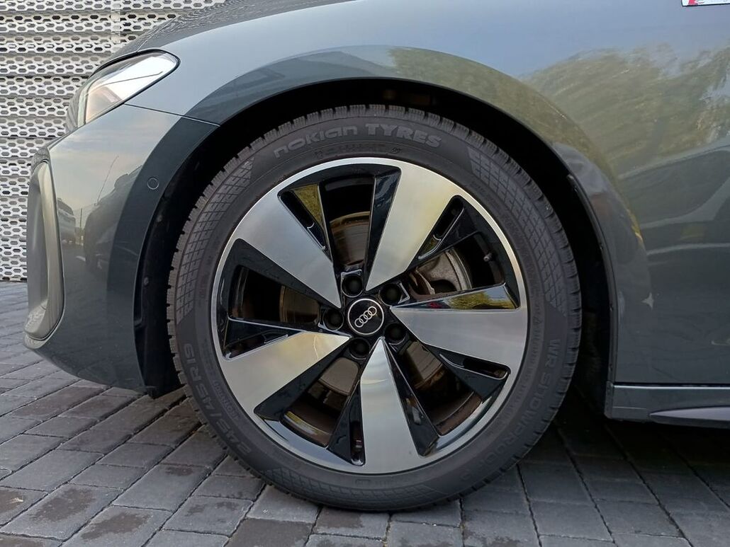 AUDI A5-AVANT TFSI Quattro S Tronic
