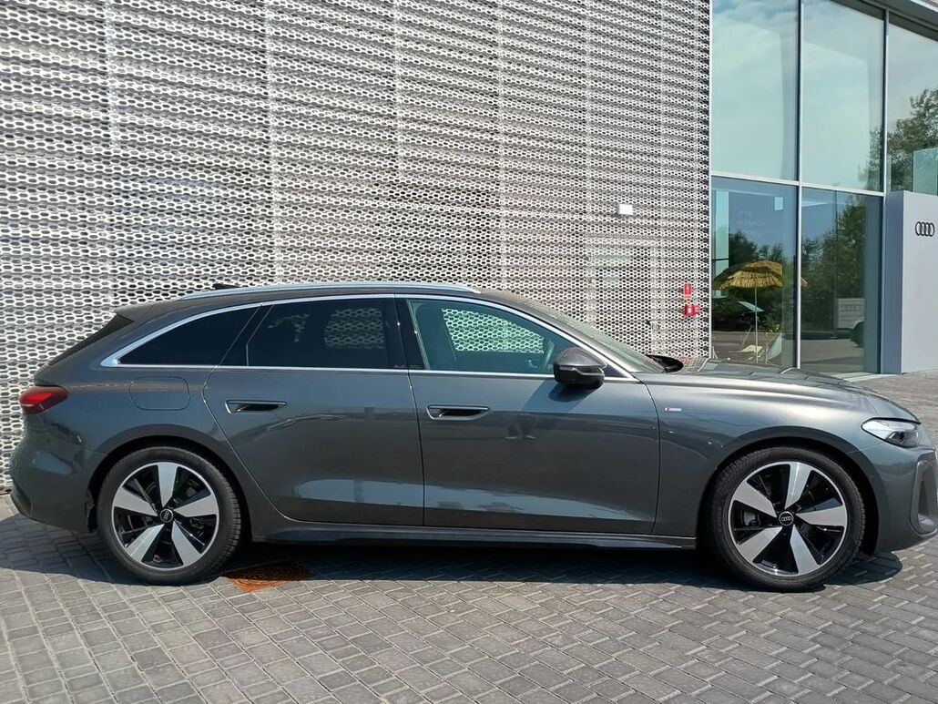 AUDI A5-AVANT TFSI Quattro S Tronic