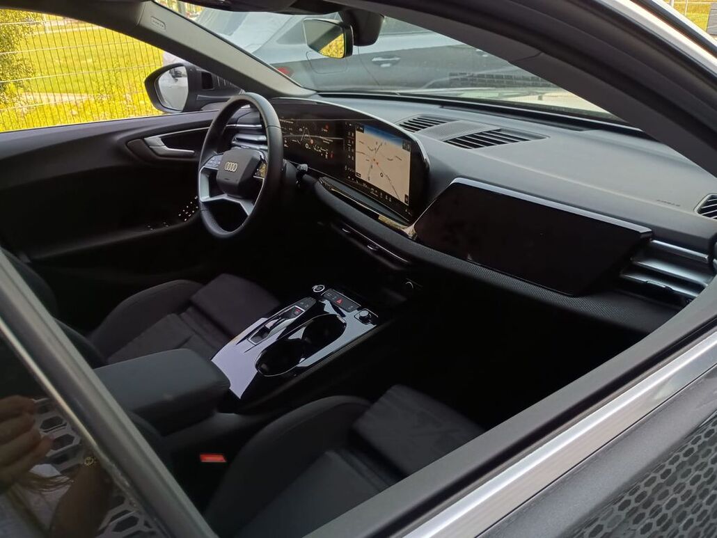 AUDI A5-AVANT TFSI Quattro S Tronic