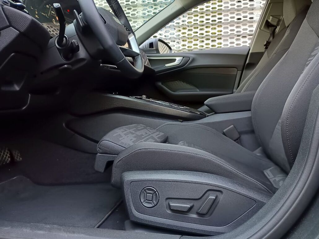 AUDI A5-AVANT TFSI Quattro S Tronic