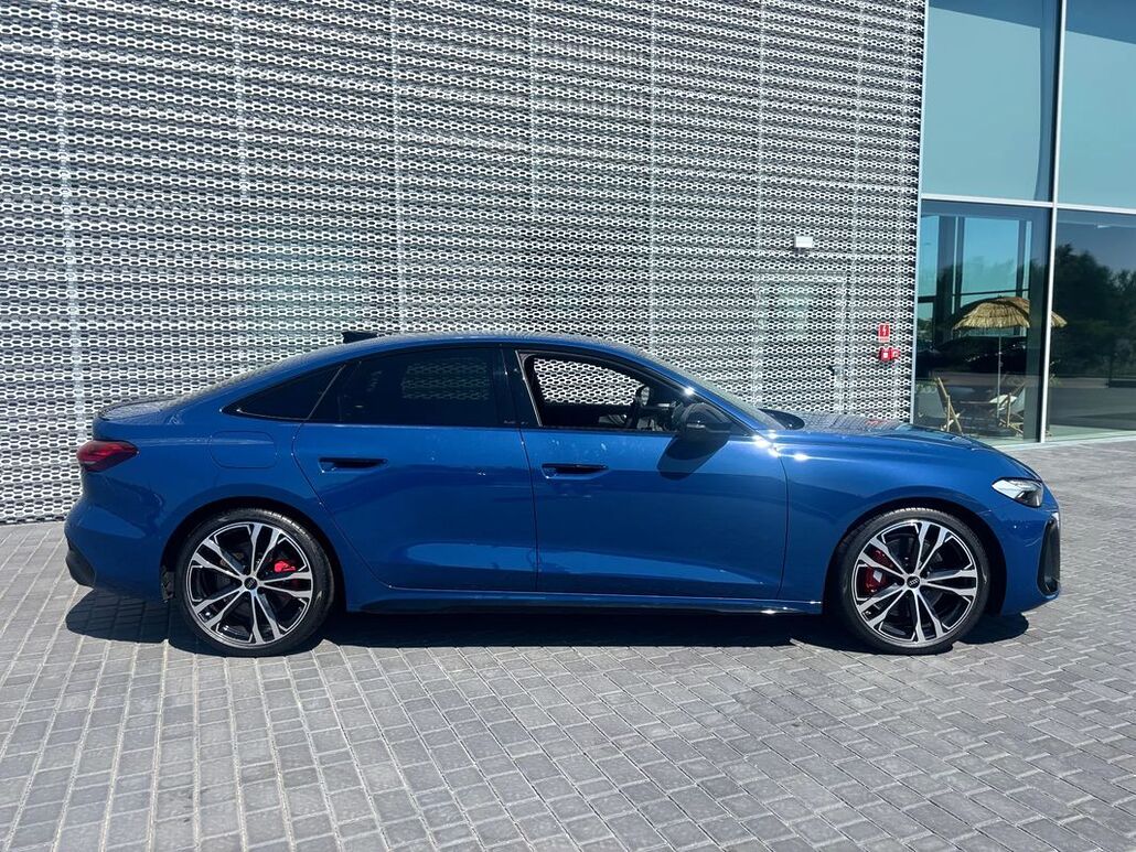 AUDI S5-LIMOUSINE