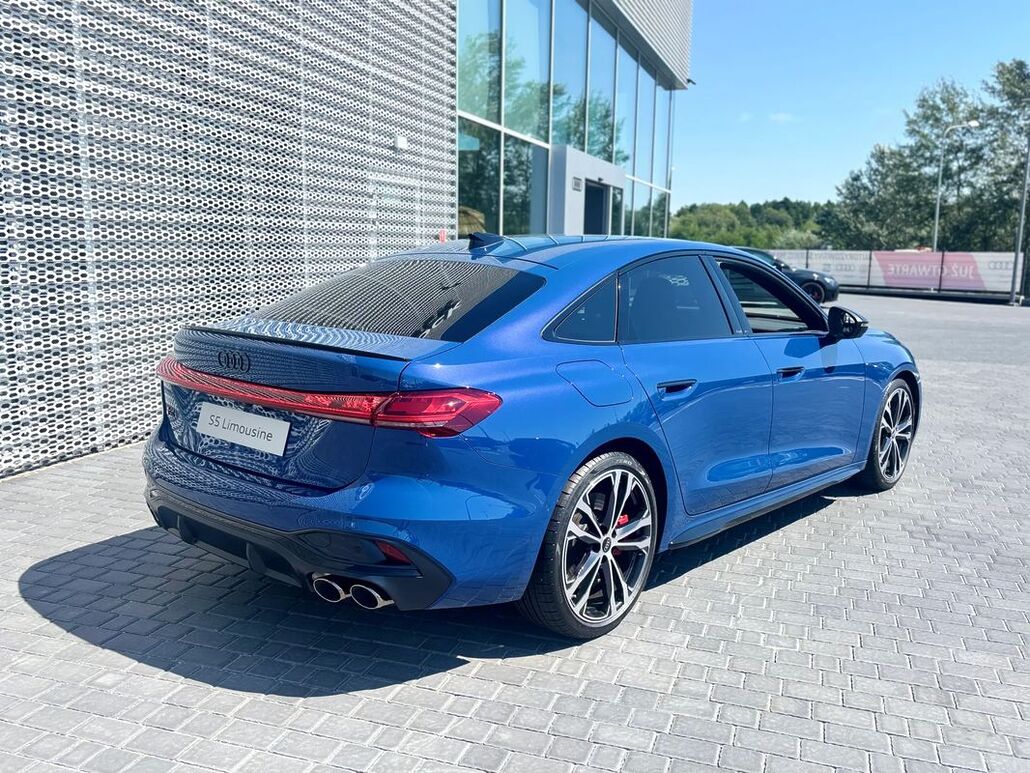 AUDI S5-LIMOUSINE