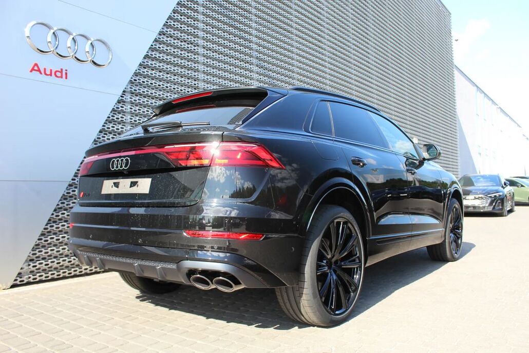 AUDI SQ8