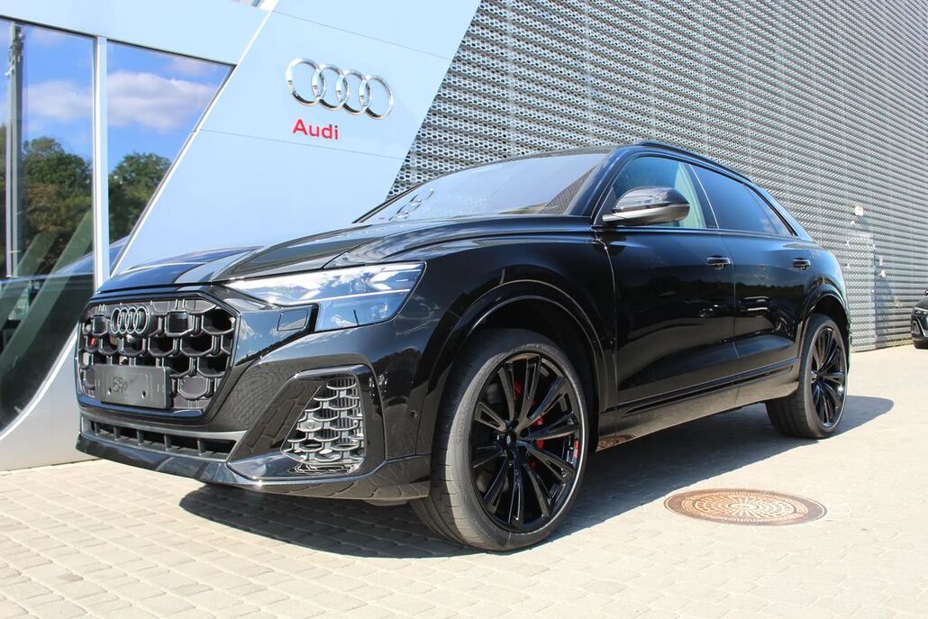 AUDI SQ8