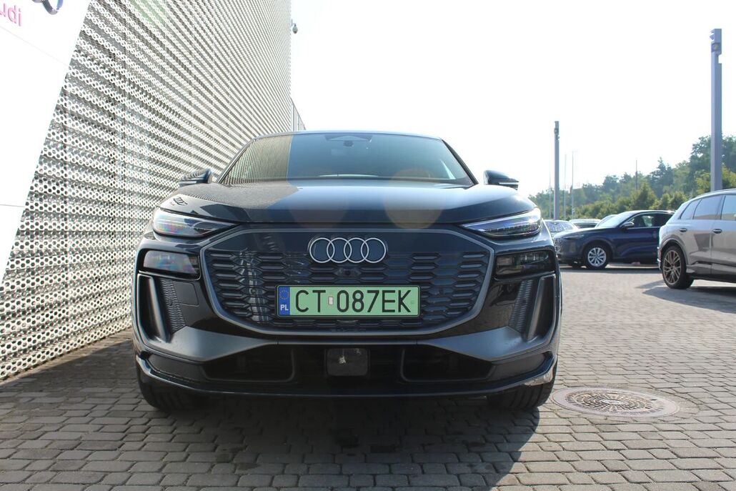 AUDI Q6-SPORTBACK-E-TRON