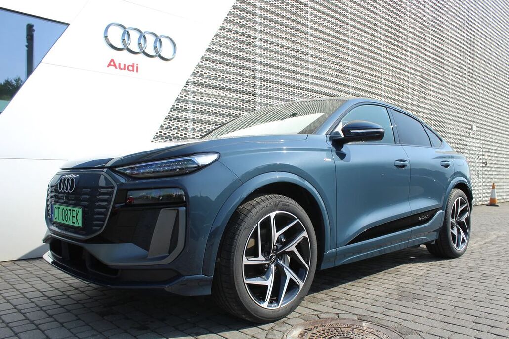 AUDI Q6-SPORTBACK-E-TRON