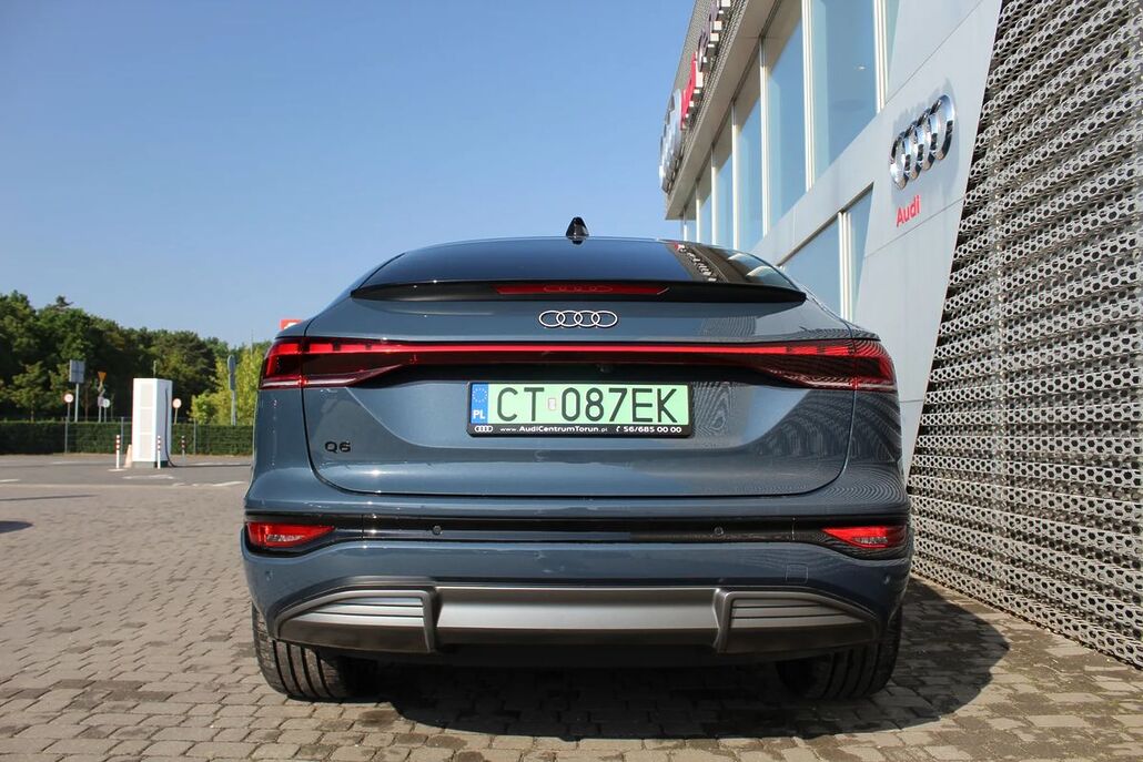 AUDI Q6-SPORTBACK-E-TRON