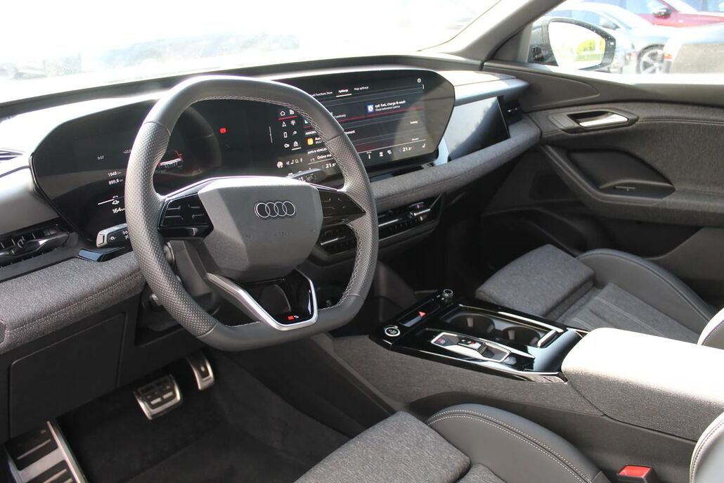 AUDI Q6-SPORTBACK-E-TRON