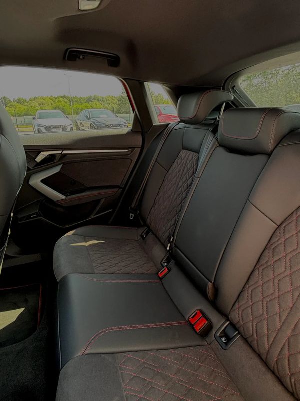 AUDI S3-SPORTBACK