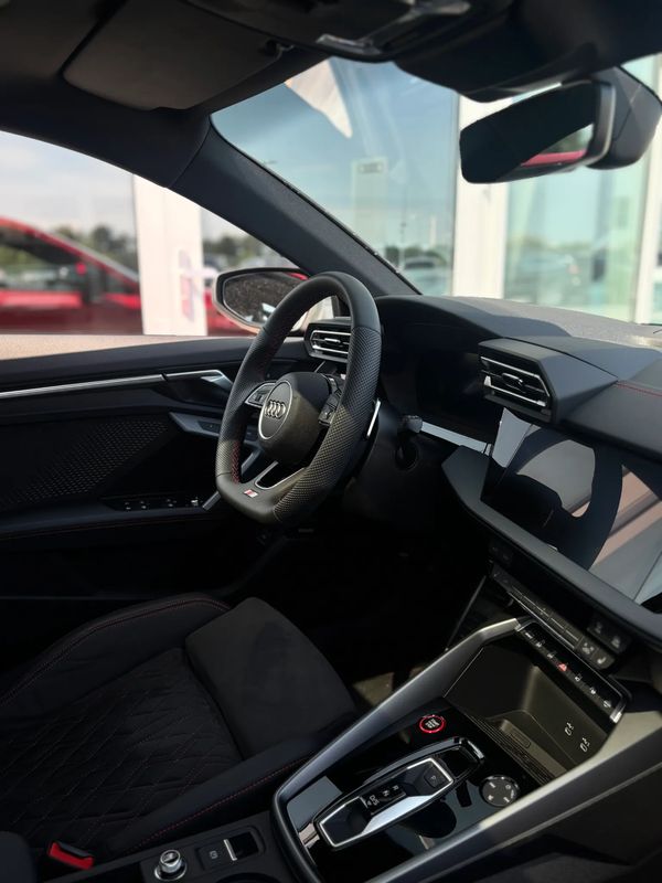 AUDI S3-SPORTBACK
