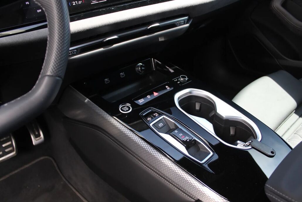 AUDI A6-AVANT E Hybrid 220 kW Quattro S Tronic