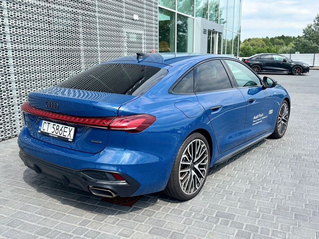 AUDI A5-LIMOUSINE TFSI Quattro S Tronic