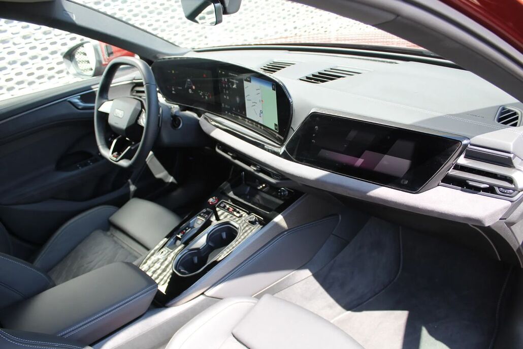 AUDI A6-LIMOUSINE