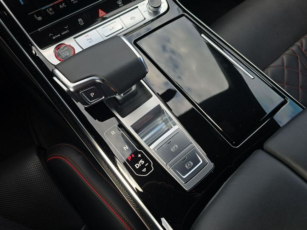 AUDI S8 TFSI Quattro Tiptronic